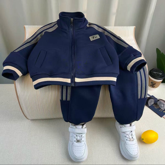 Ensemble Jogging Bébé “Mini Style” – Confort & Look Tendance (12 mois à 2 ans)