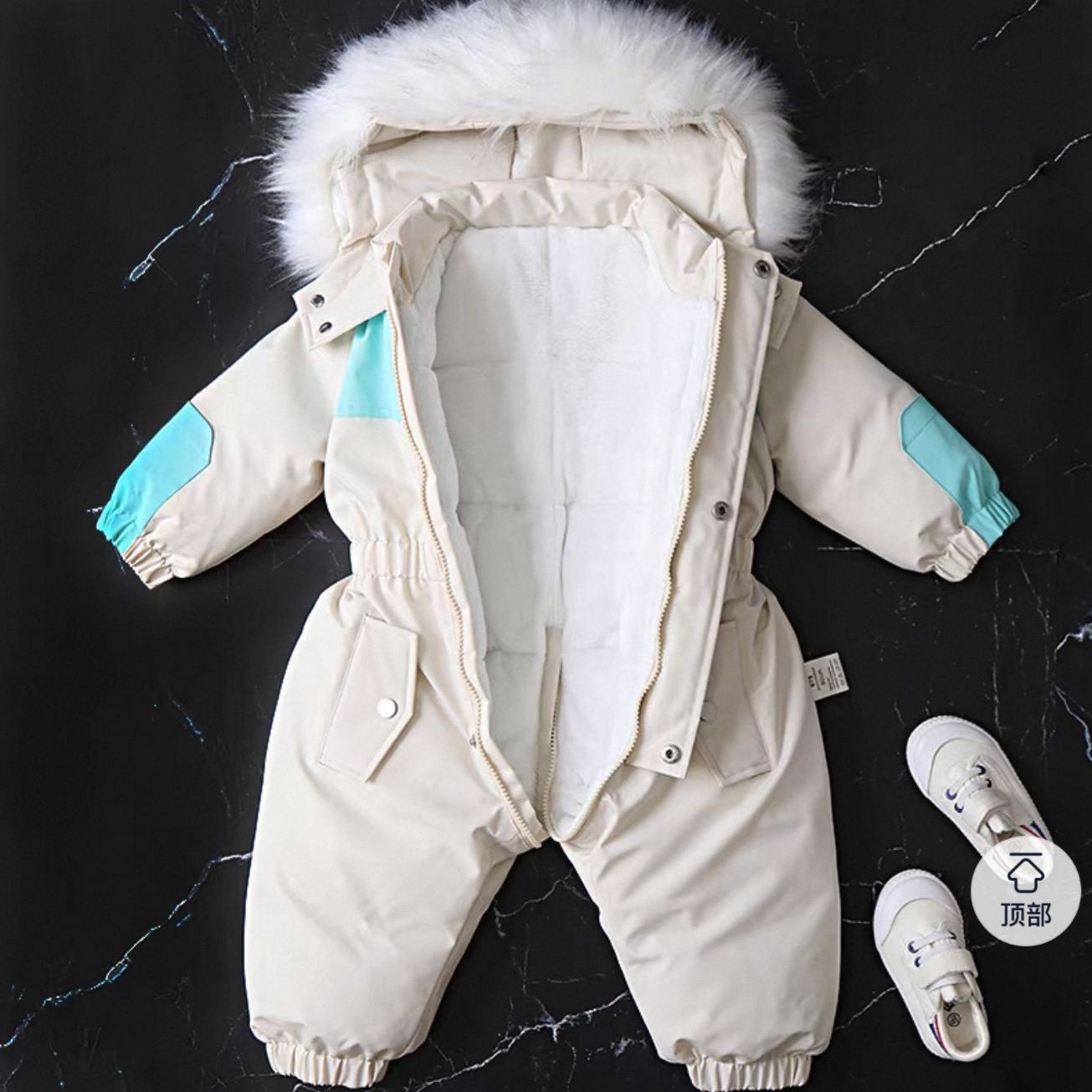 Manteau Bébé “Cocon Chaud” – Protection & Douceur pour l’Hiver (12 à 24 mois)